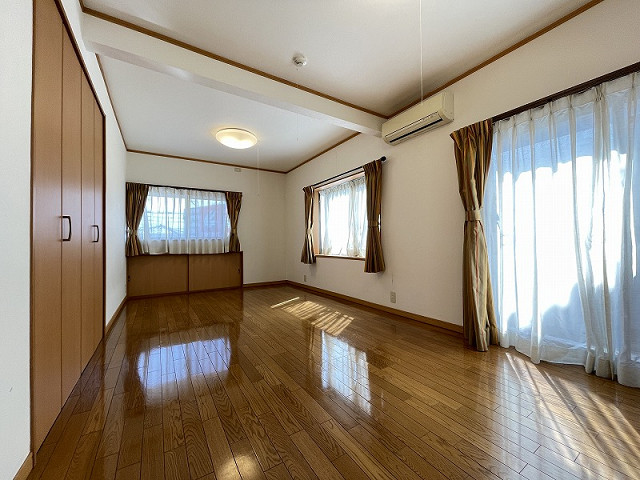 部屋４