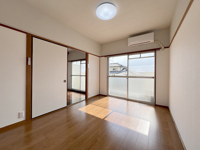 部屋４