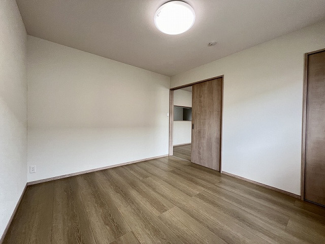 部屋４