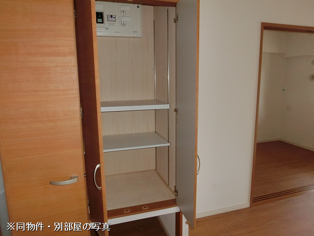 収納２