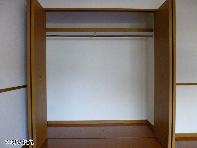 収納４