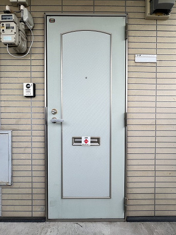 玄関３