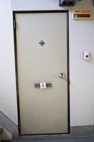 玄関３