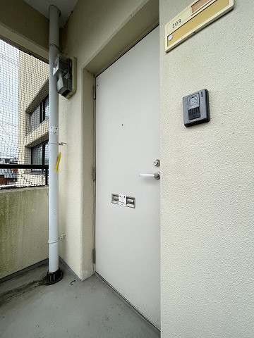 玄関３