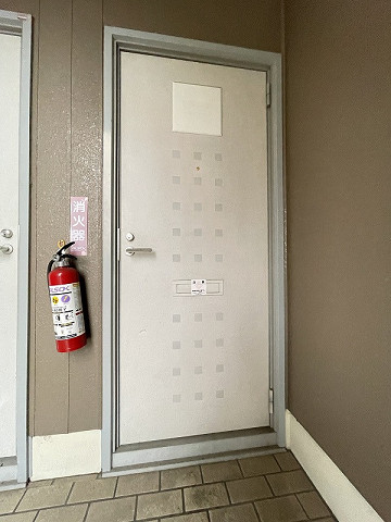 玄関３