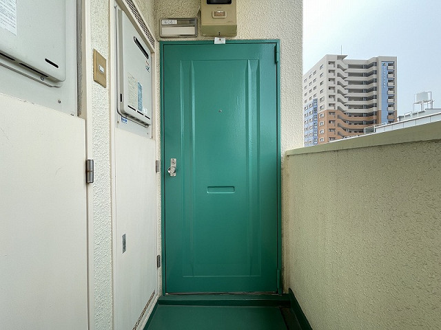 玄関３