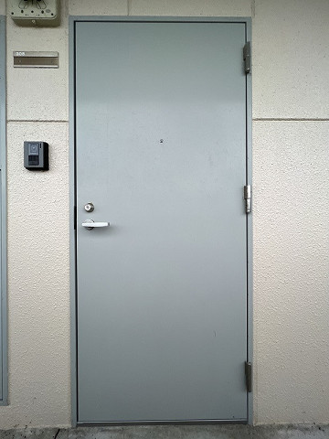 玄関３