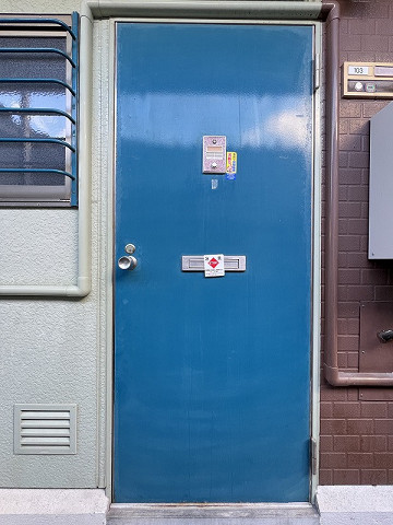 玄関３