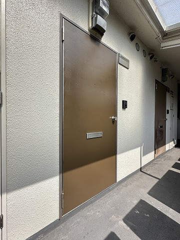玄関３