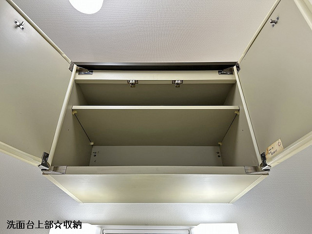収納４