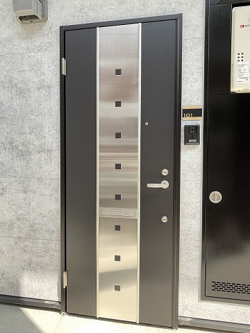 玄関３