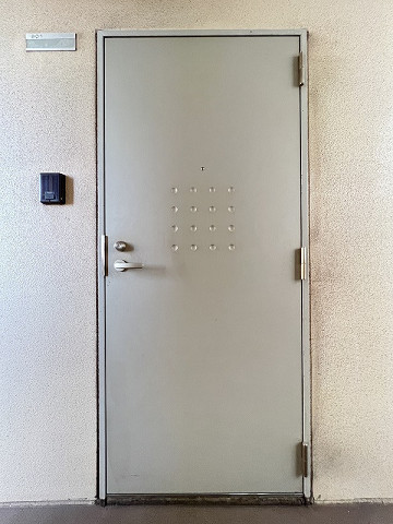玄関３