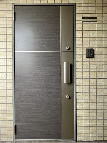 玄関３