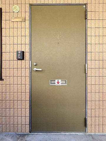 玄関３