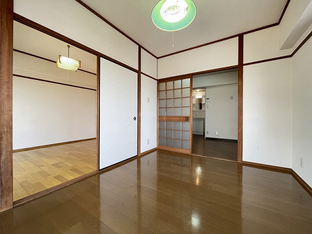 部屋２