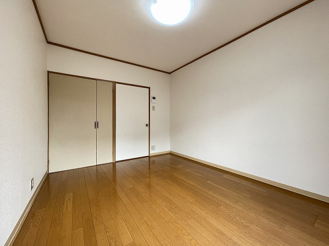 部屋２