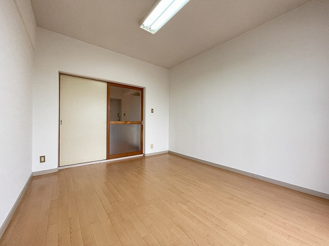 部屋２