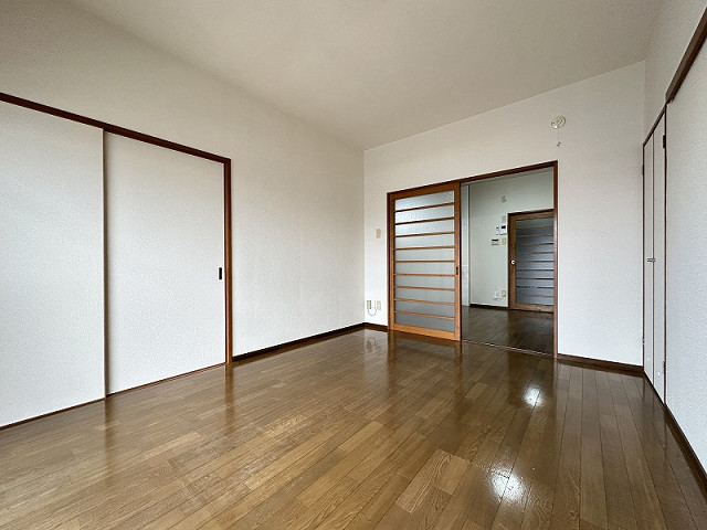 部屋２