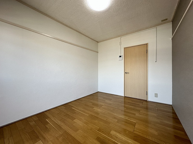 部屋２
