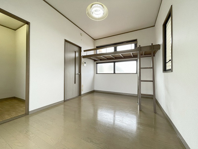 部屋２