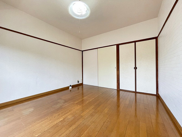 部屋２