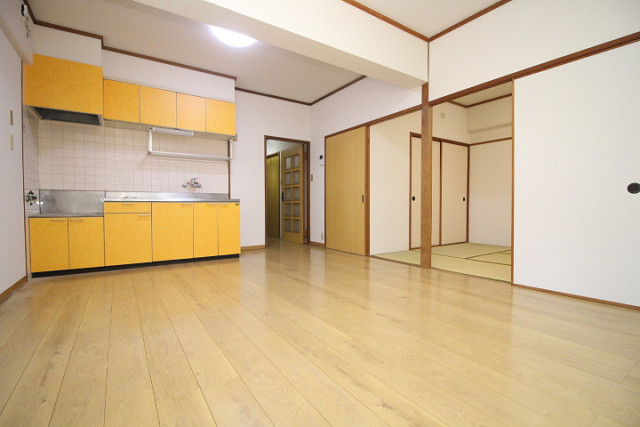 部屋２