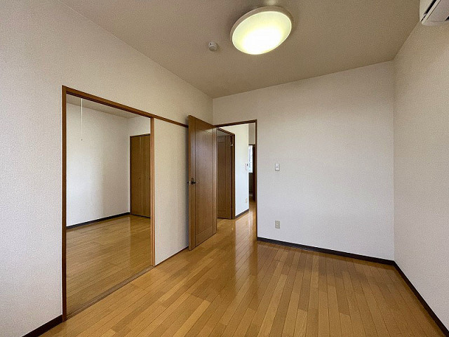部屋２