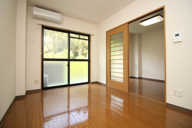 部屋２