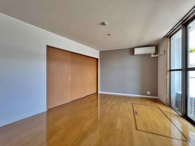 部屋２