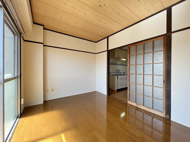 部屋２