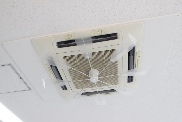 冷暖房器具