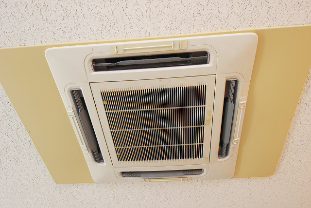 冷暖房器具