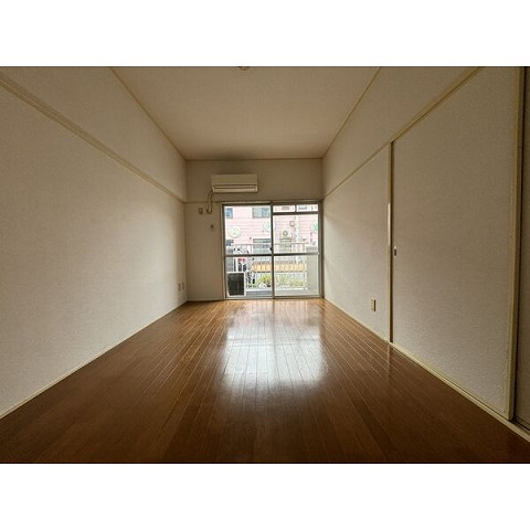 部屋３