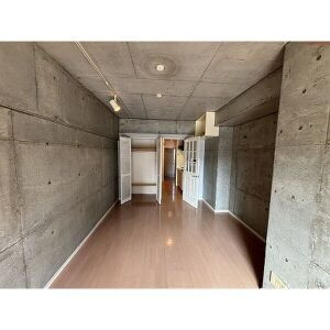 部屋２
