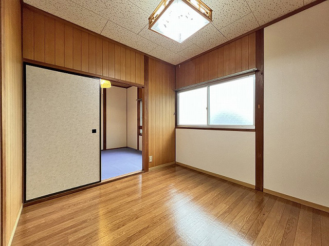 部屋３