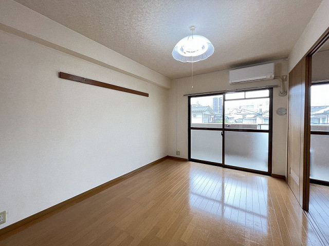 部屋３