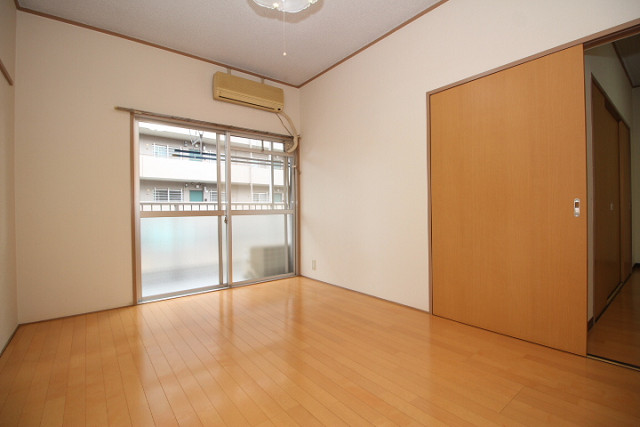部屋３