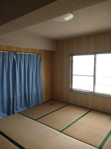 部屋４