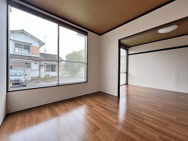 部屋３