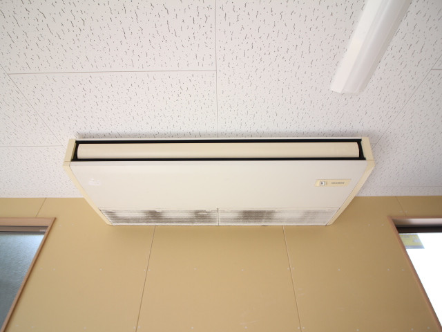 冷暖房器具