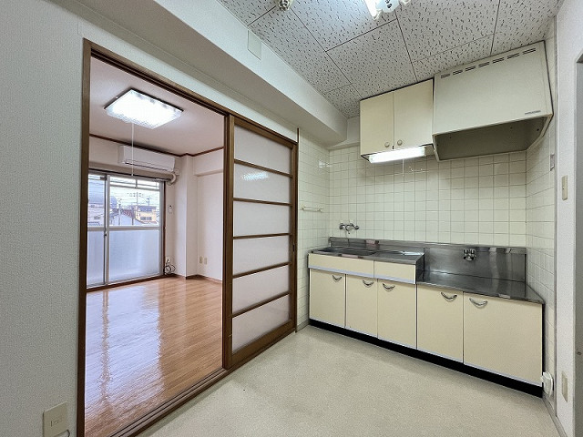 部屋３