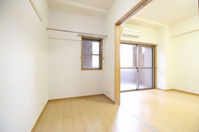 部屋３