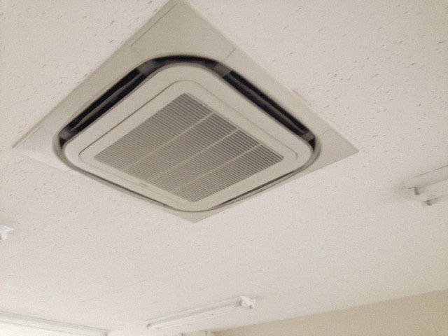 冷暖房器具