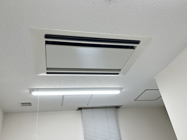 冷暖房器具