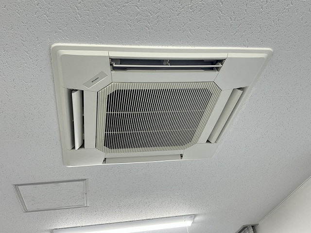 冷暖房器具
