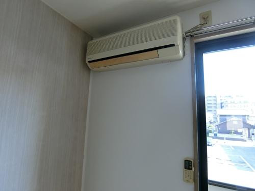 冷暖房器具