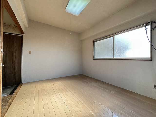 部屋４