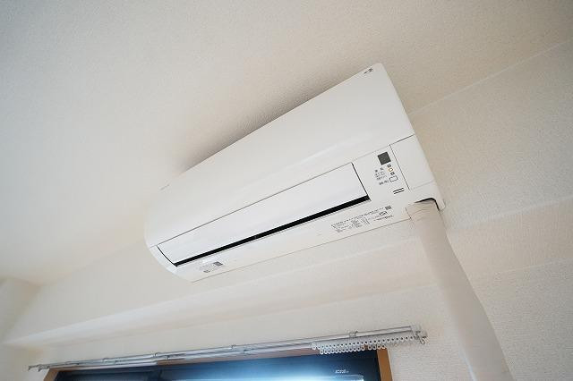冷暖房器具