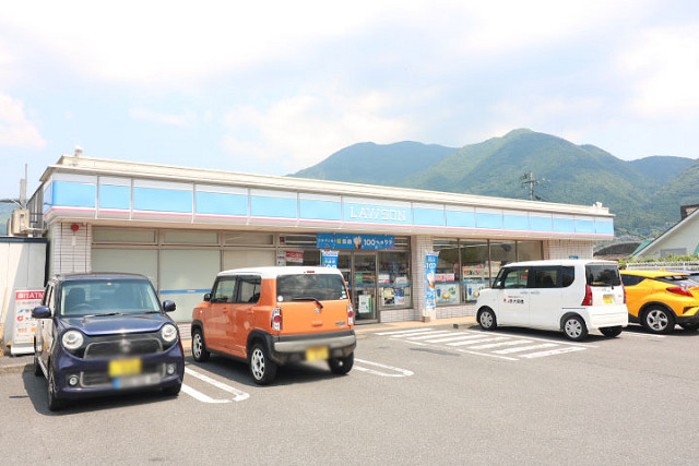 ローソン湯布院中央店