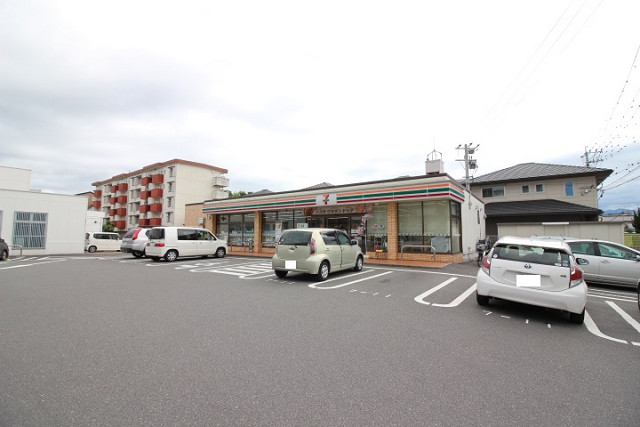 セブンイレブン大分新春日町店